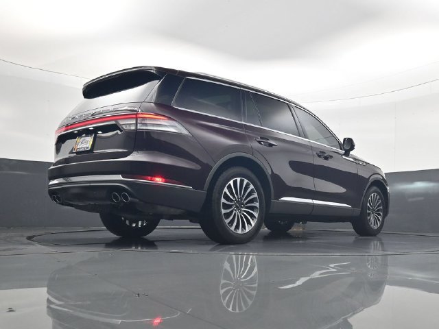 Used 2023 Lincoln Aviator AWD w/ Premium Package image 26