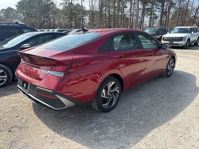 Used 2025 Hyundai Elantra Sport image 10