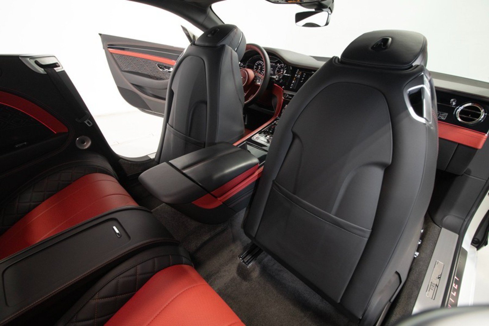 Used 2020 Bentley Continental GT V8 AWD/4WD image 53