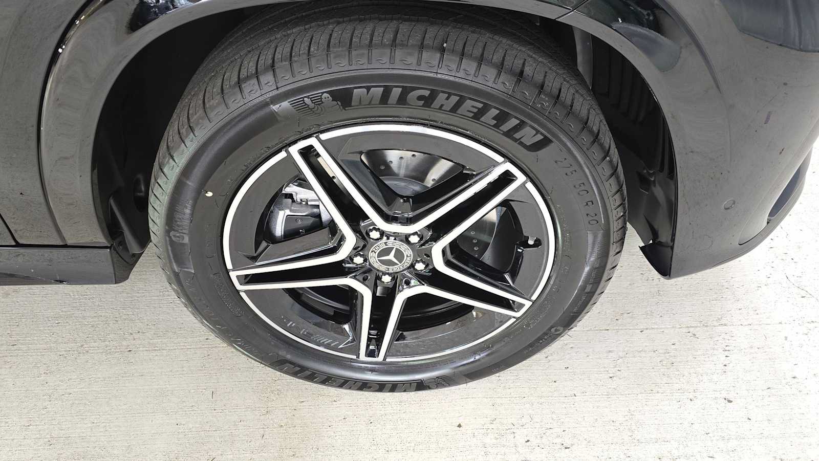 New 2026 Mercedes-Benz GLE 450 4MATIC Coupe image 9