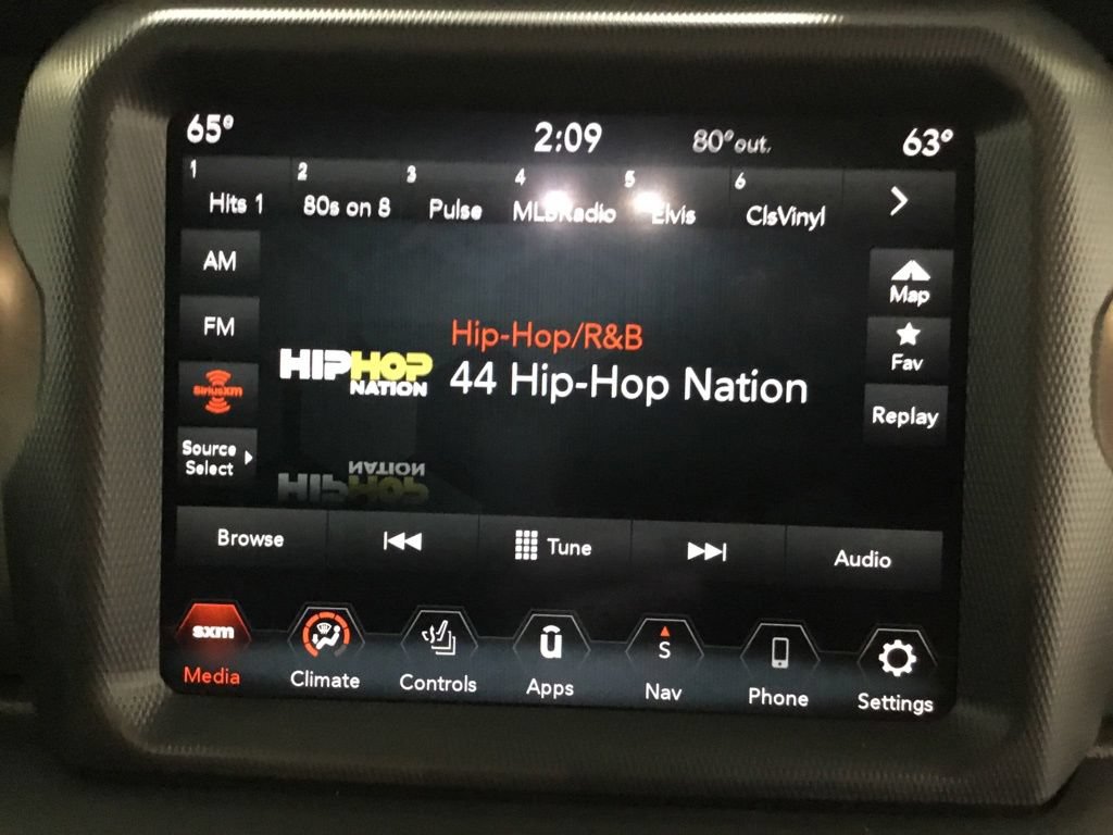 Used 2023 Jeep Wrangler Unlimited Sport w/ Uconnect 4C Nav & Sound Group AWD/4WD image 27