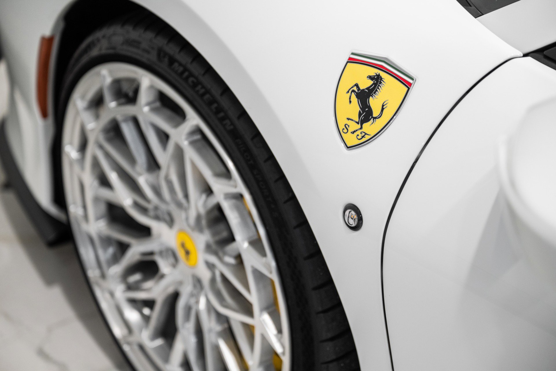 Used 2023 Ferrari F8 Tributo image 12