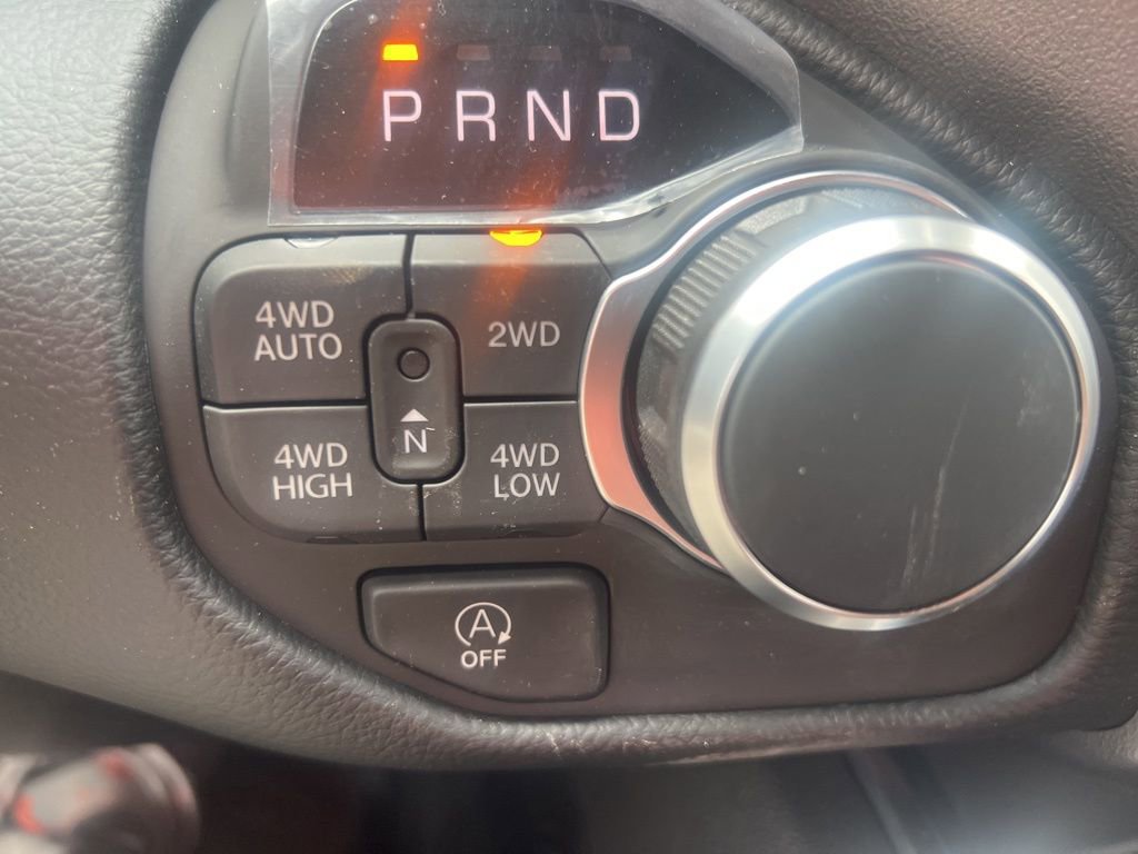 New 2026 RAM 1500 4x4 Crew Cab image 31