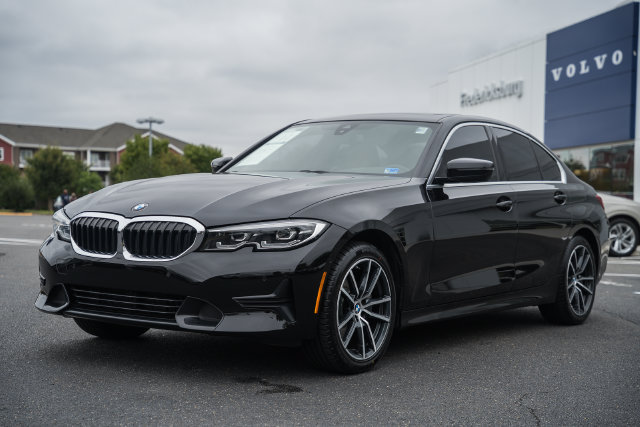 Used 2020 BMW 330i xDrive Sedan w/ Convenience Package AWD/4WD image 3