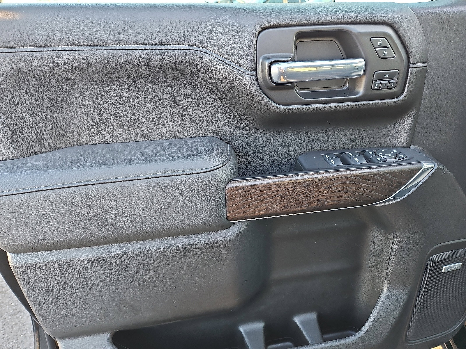 Used 2021 GMC Sierra 1500 Denali image 12