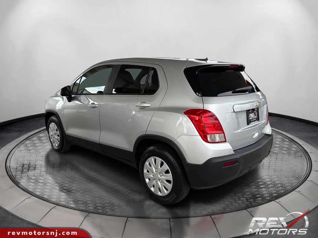 Used 2016 Chevrolet Trax LS FWD image 3