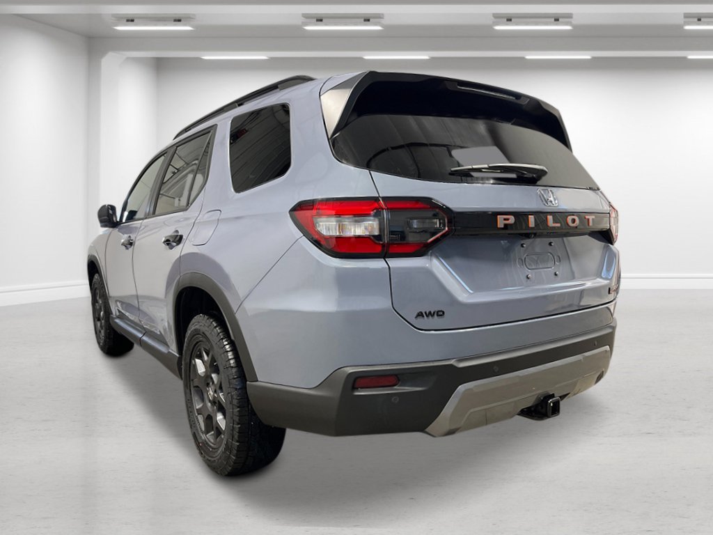 New 2026 Honda Pilot TrailSport image 3