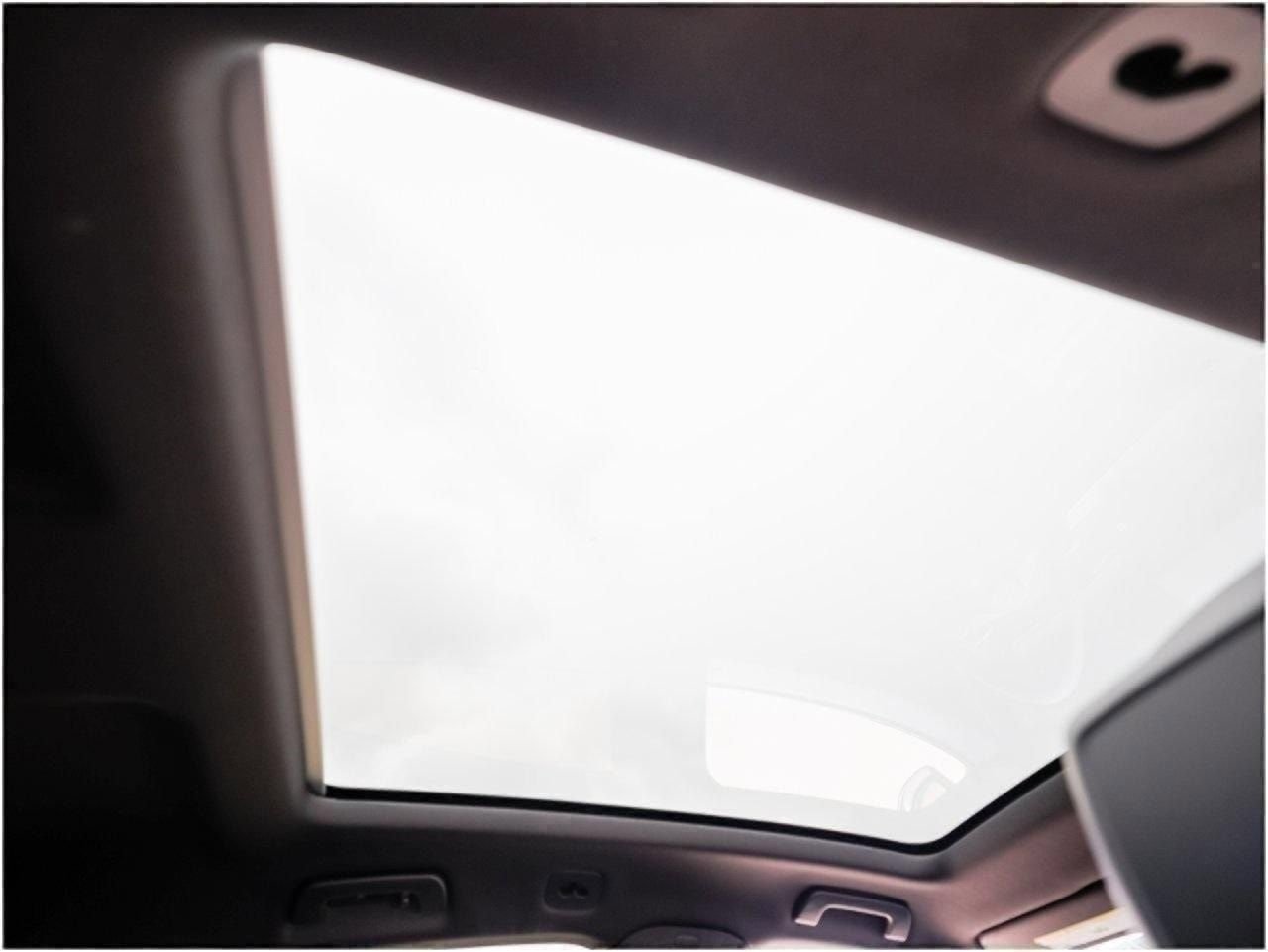 Certified 2025 Porsche Cayenne Coupe image 29