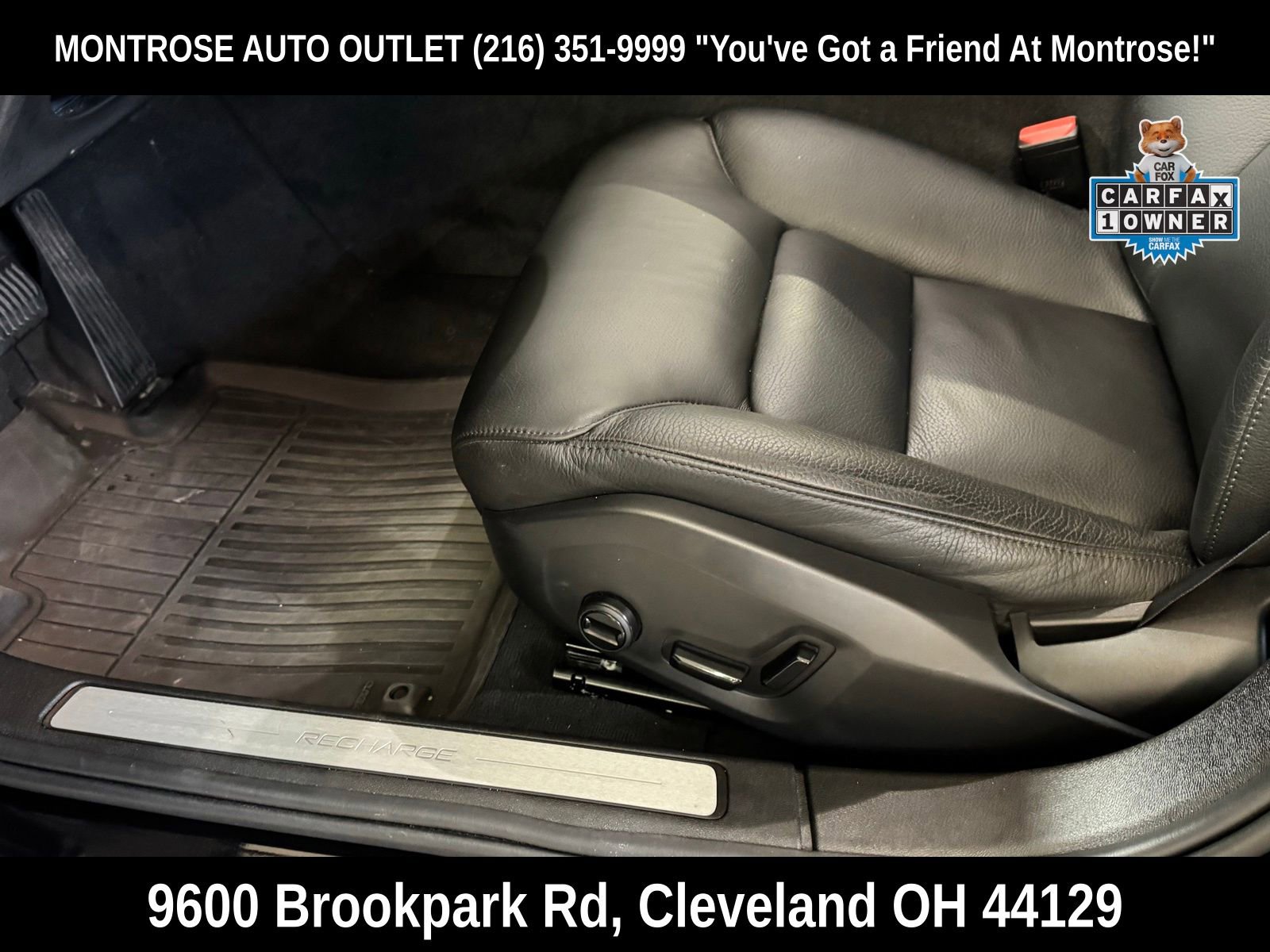 Used 2023 Volvo S60 T8 Plus w/ Climate Package image 16