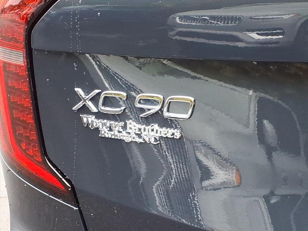 New 2026 Volvo XC90 B6 Plus w/ Protection Package Premier AWD/4WD image 5