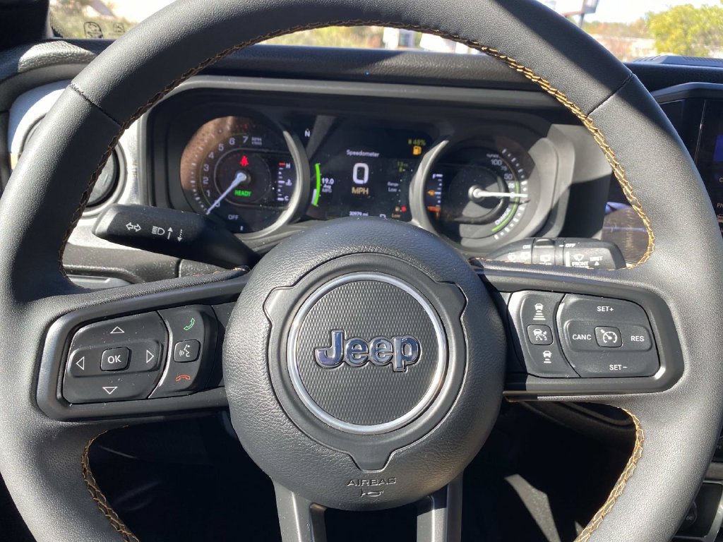 Certified 2024 Jeep Wrangler Unlimited AWD/4WD image 20