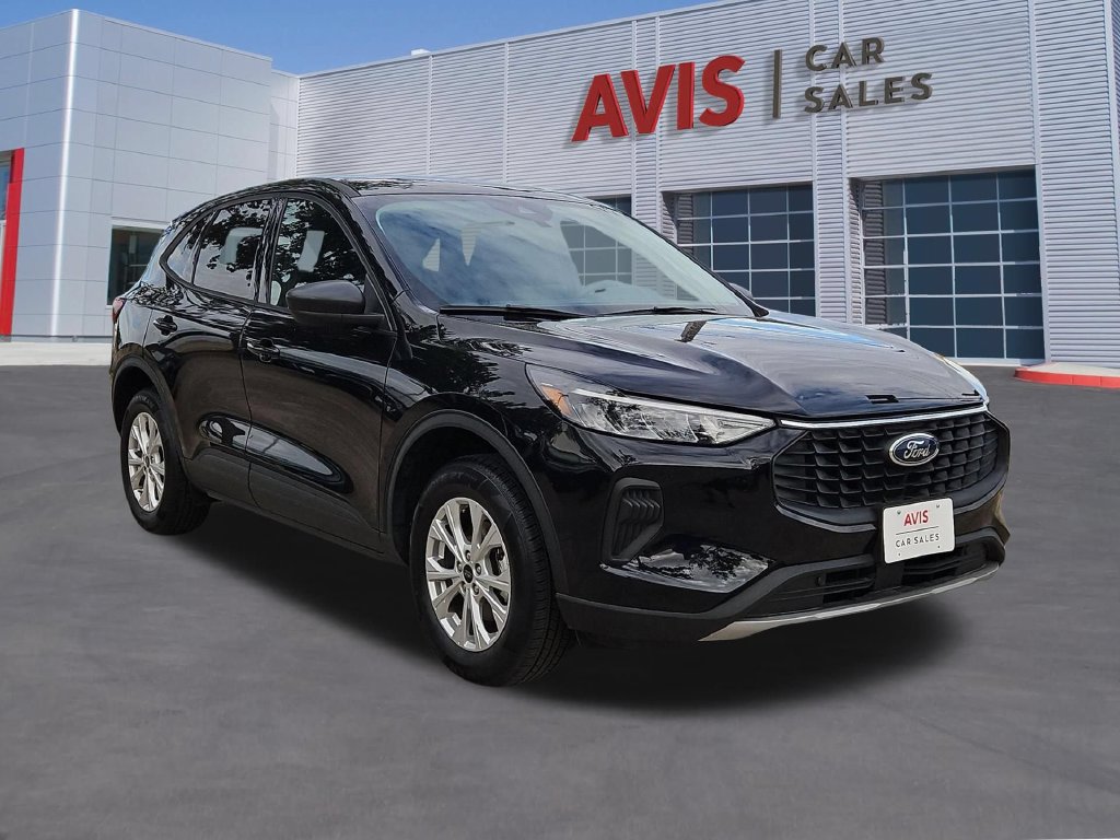 Used 2025 Ford Escape Active AWD/4WD image 3