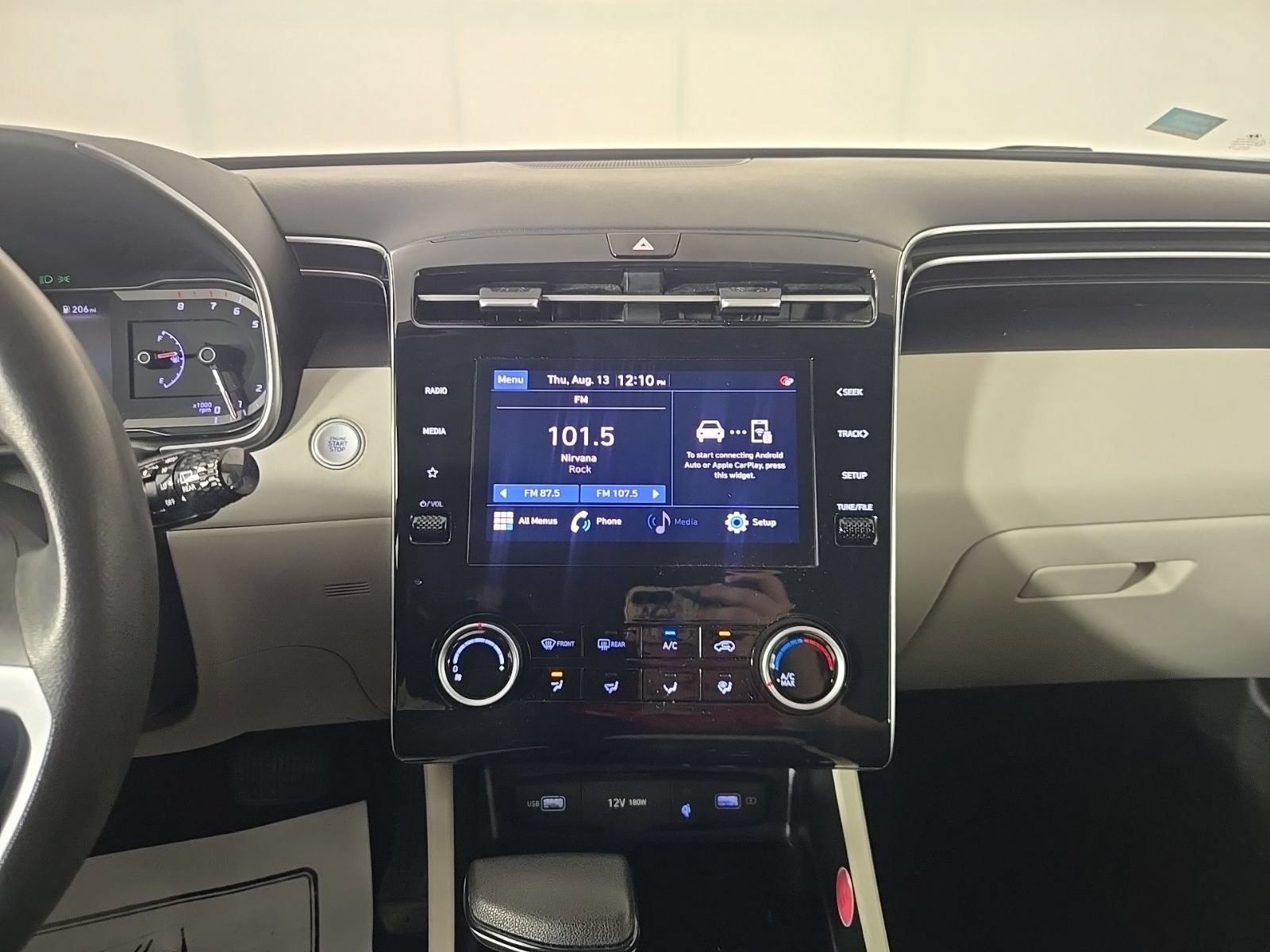 Used 2023 Hyundai Tucson SEL FWD image 10