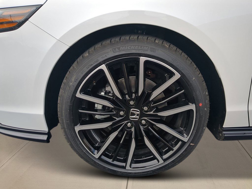 New 2026 Honda Accord Touring image 10