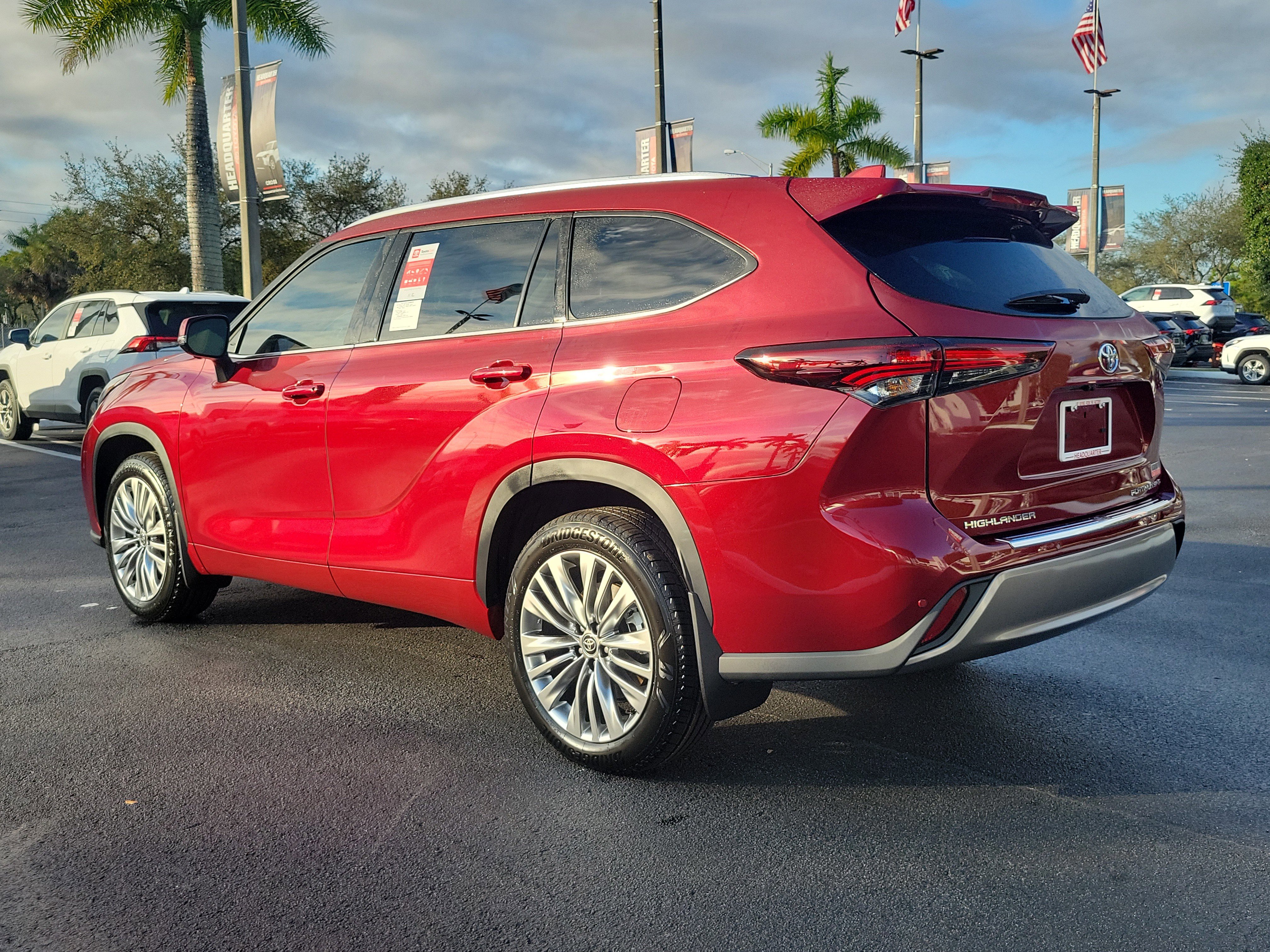 New 2026 Toyota Highlander Platinum AWD/4WD image 8