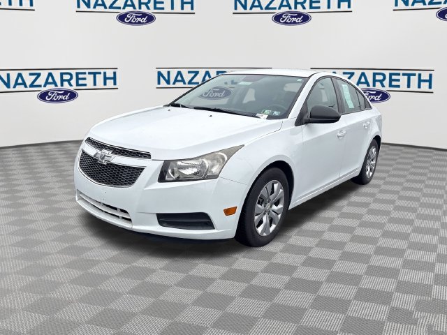 Used 2014 Chevrolet Cruze LS FWD image 3