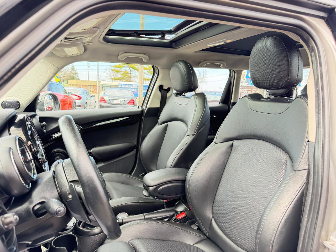 Used 2019 MINI Cooper S w/ Premium Package FWD image 13