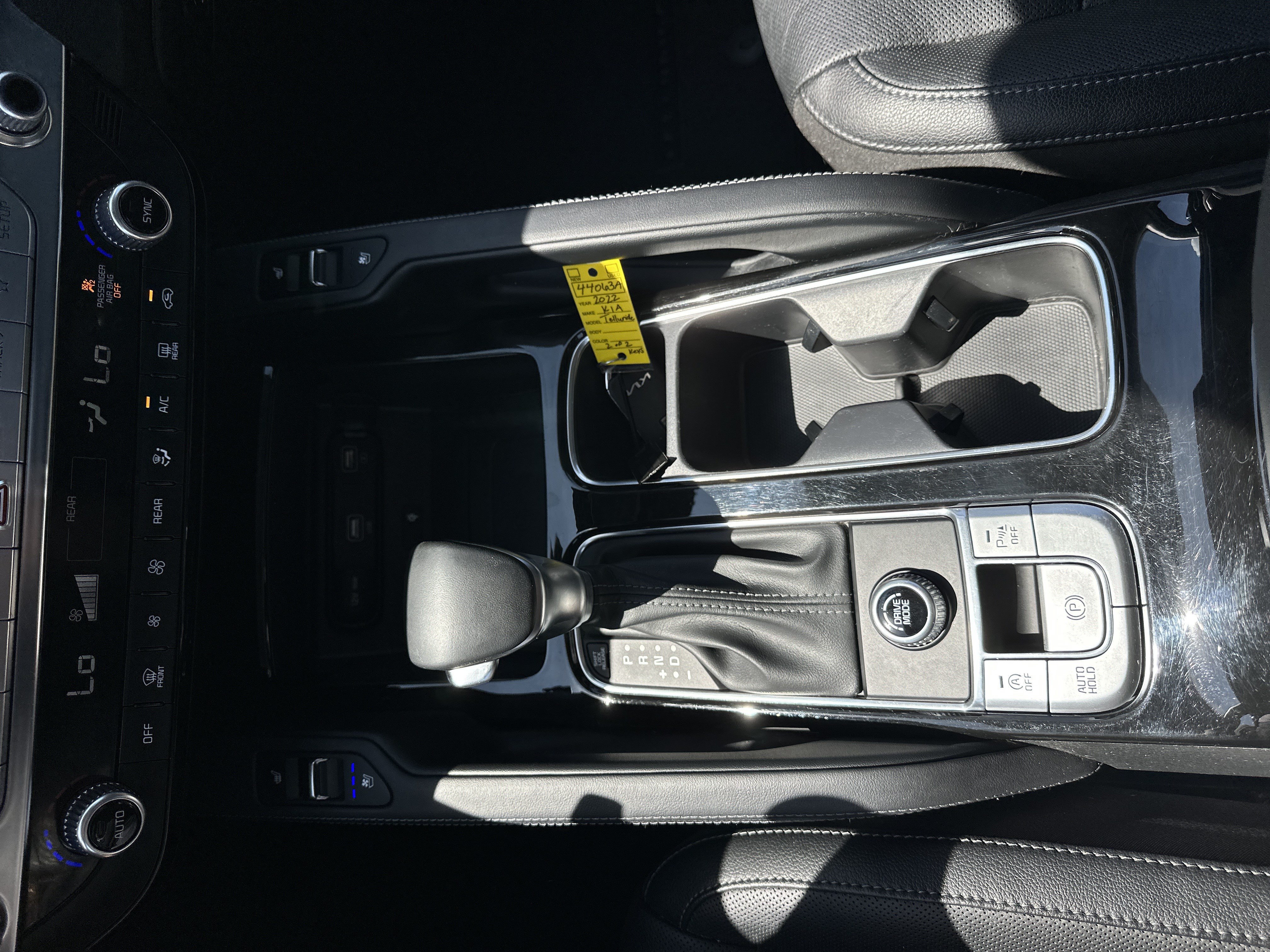 Used 2022 Kia Telluride EX w/ EX Premium Package FWD image 24