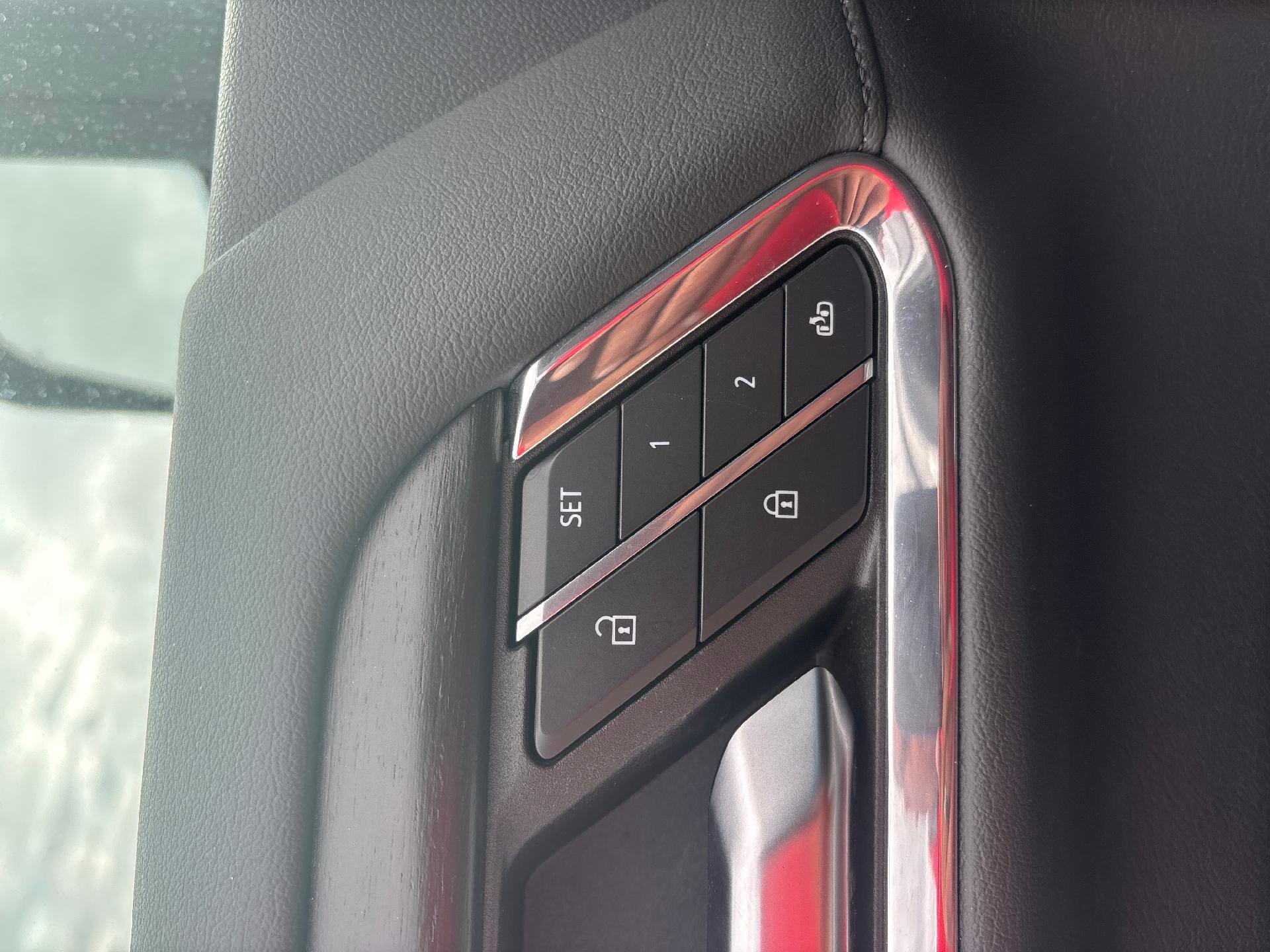 Used 2024 GMC Sierra 2500 Denali w/ Denali Reserve Package image 14