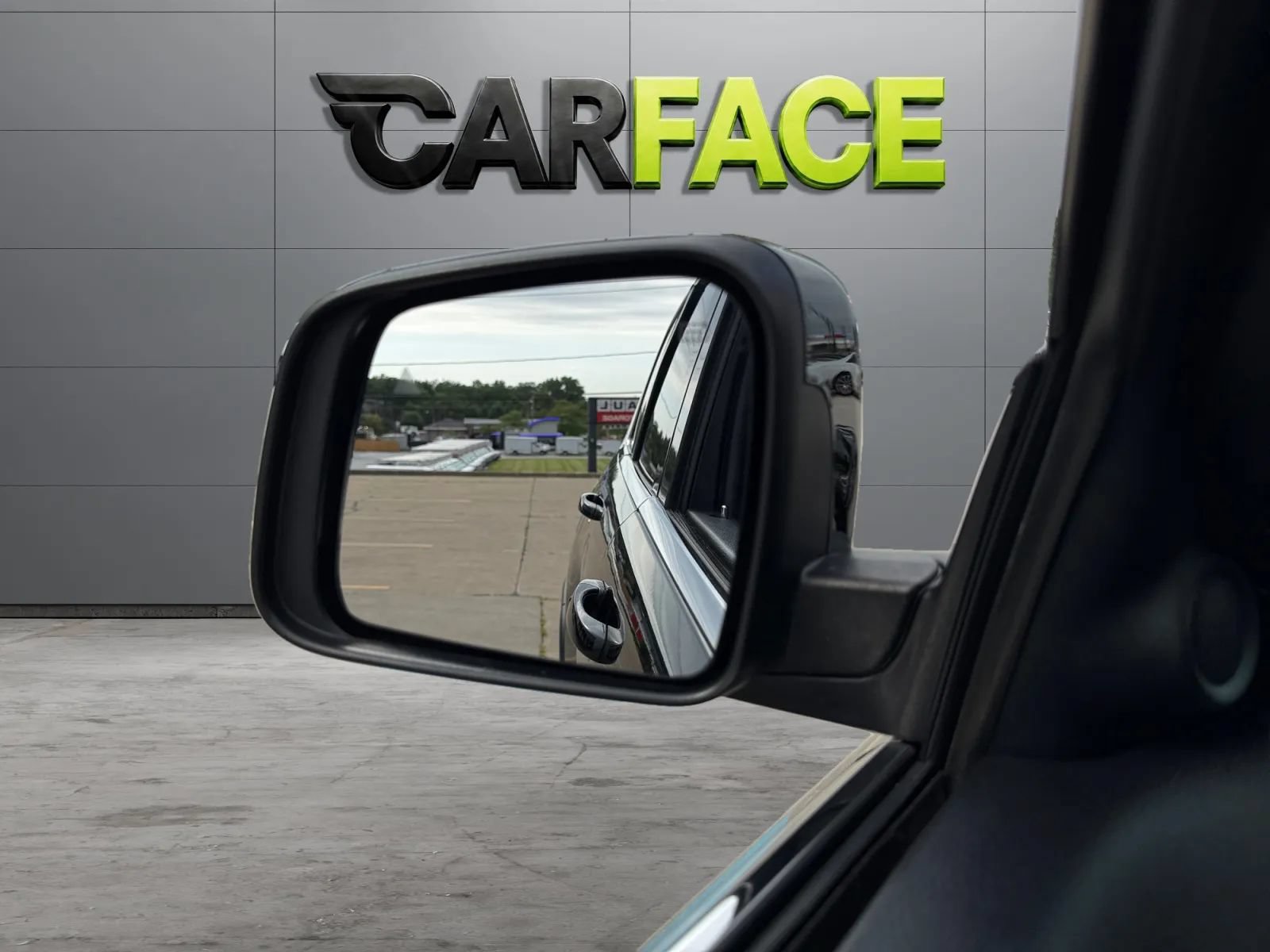Used 2019 Jeep Grand Cherokee Laredo AWD/4WD image 40