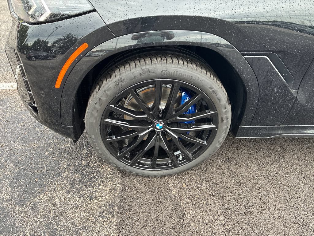 New 2027 BMW X6 xDrive40i w/ Climate Comfort Package AWD/4WD image 9