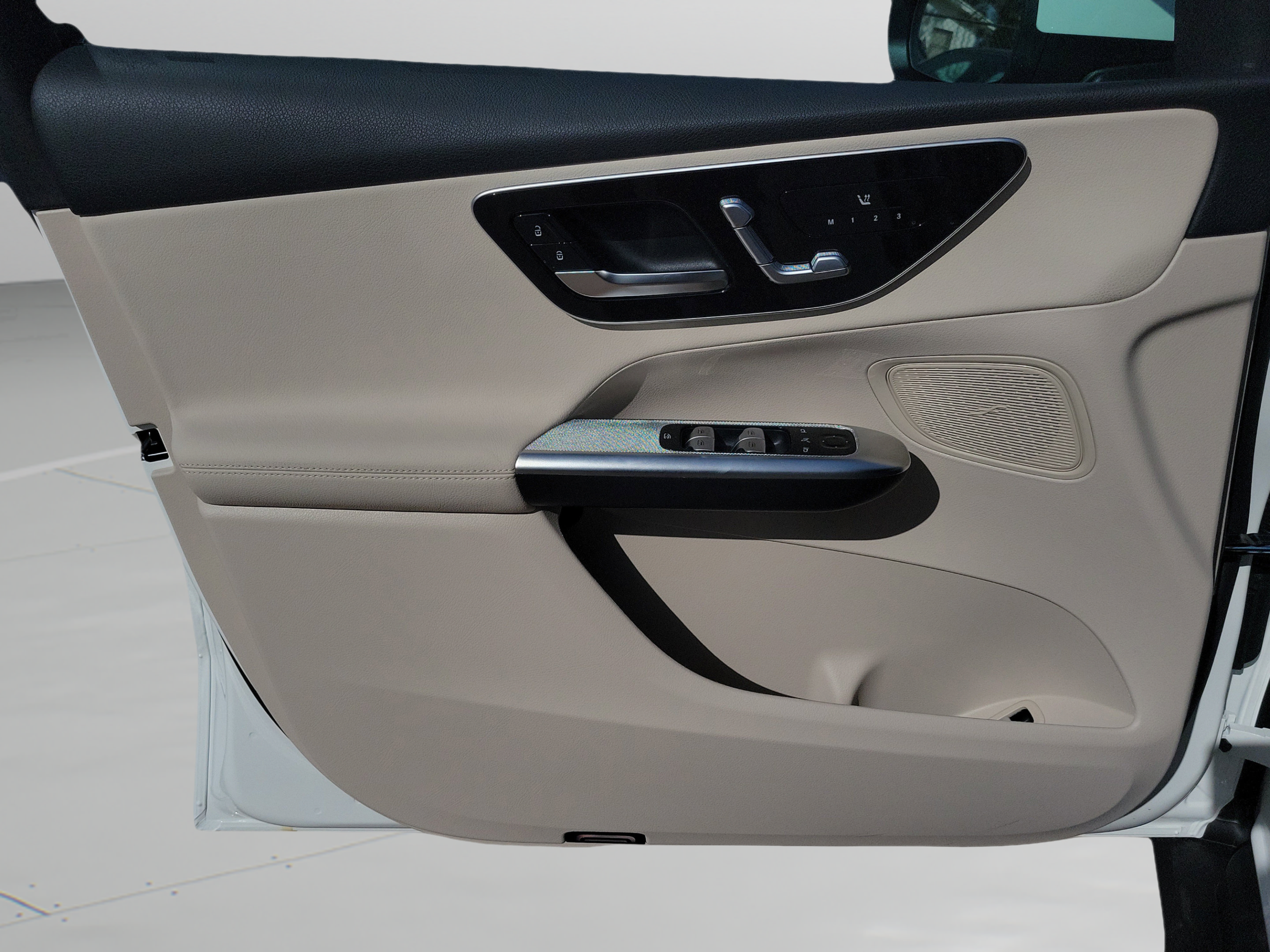 Used 2026 Mercedes-Benz GLC 300 image 19