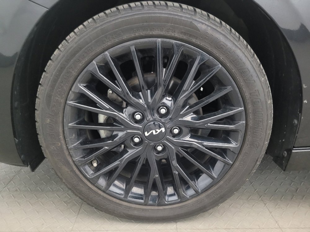 Used 2023 Kia Forte GT-Line FWD image 31