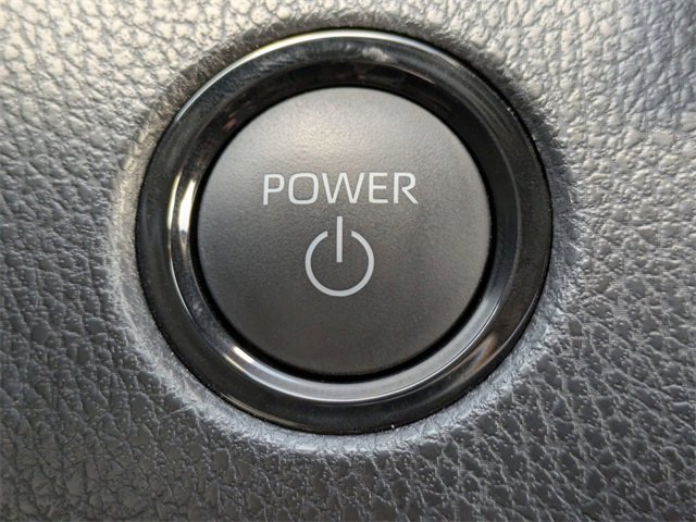 Used 2025 Toyota Camry XLE image 31