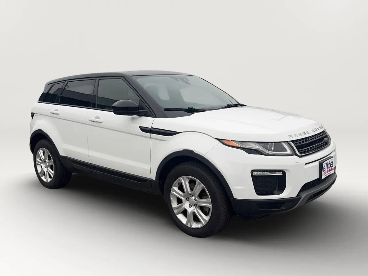 Used 2018 Land Rover Range Rover Evoque SE Premium AWD/4WD image 1