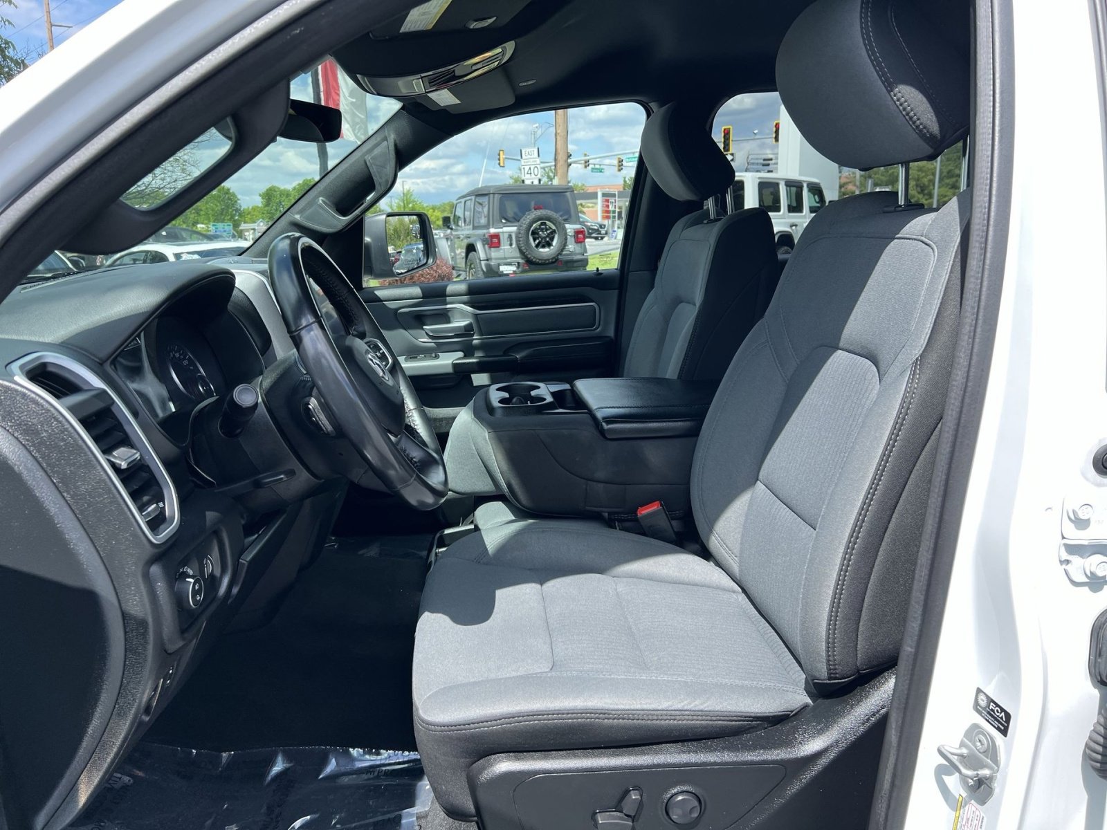 Used 2022 RAM 1500 Big Horn AWD/4WD image 21
