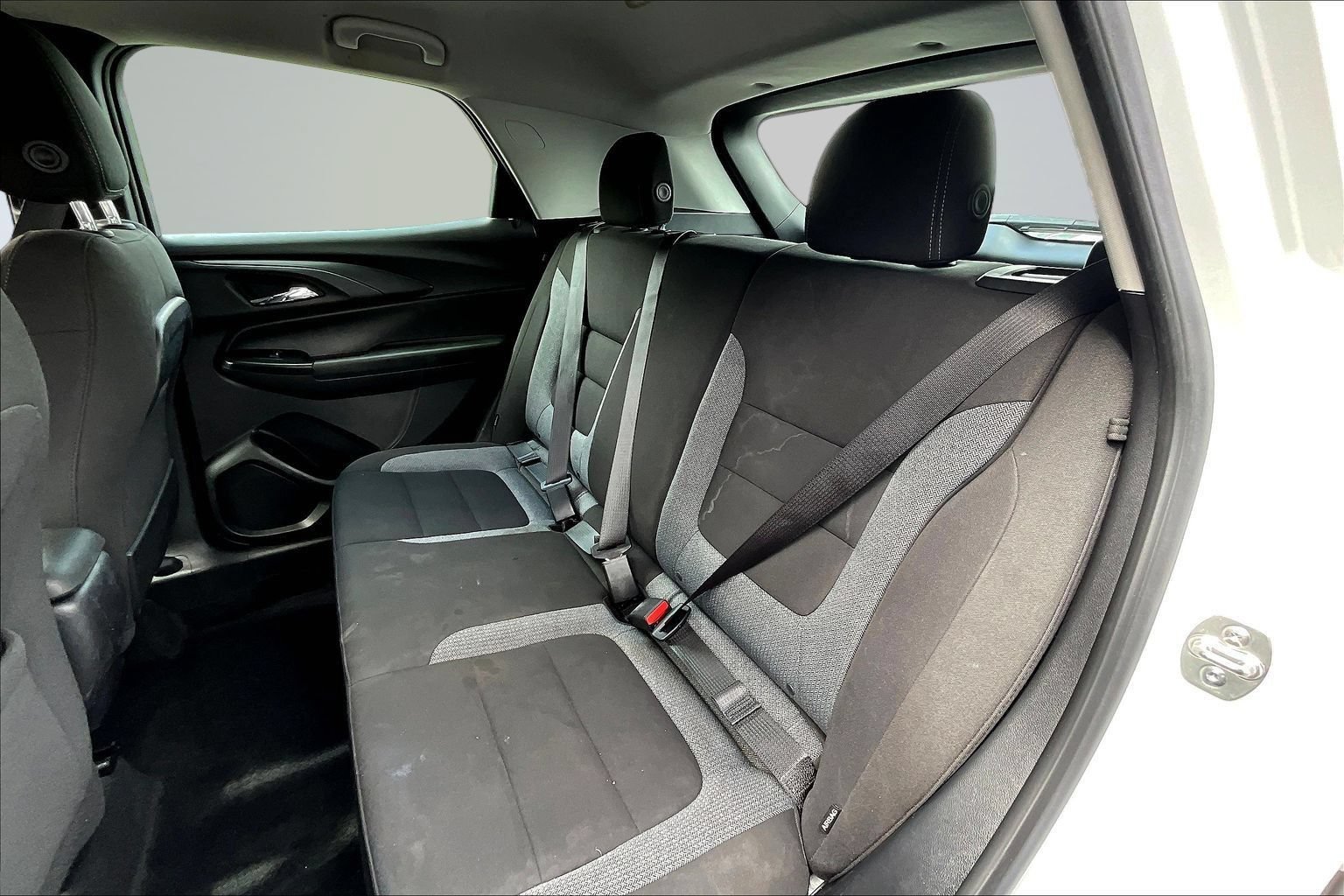 Used 2024 Chevrolet TrailBlazer LS FWD image 24