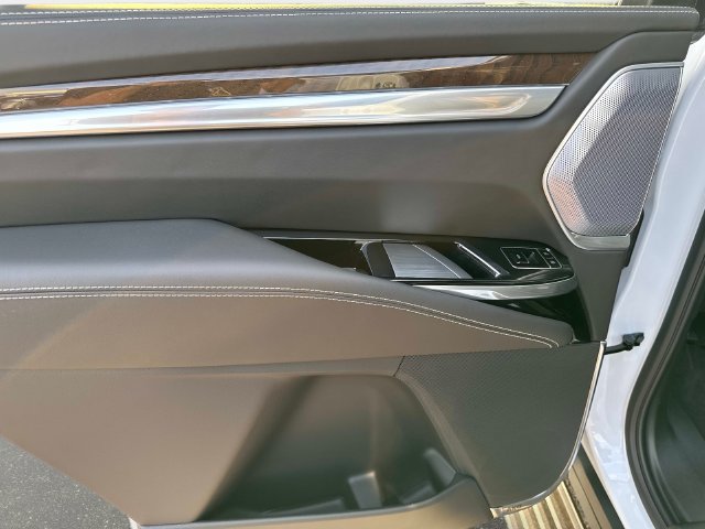 New 2026 Cadillac Escalade Platinum Sport w/ LPO, Floor Liner Package AWD/4WD image 12