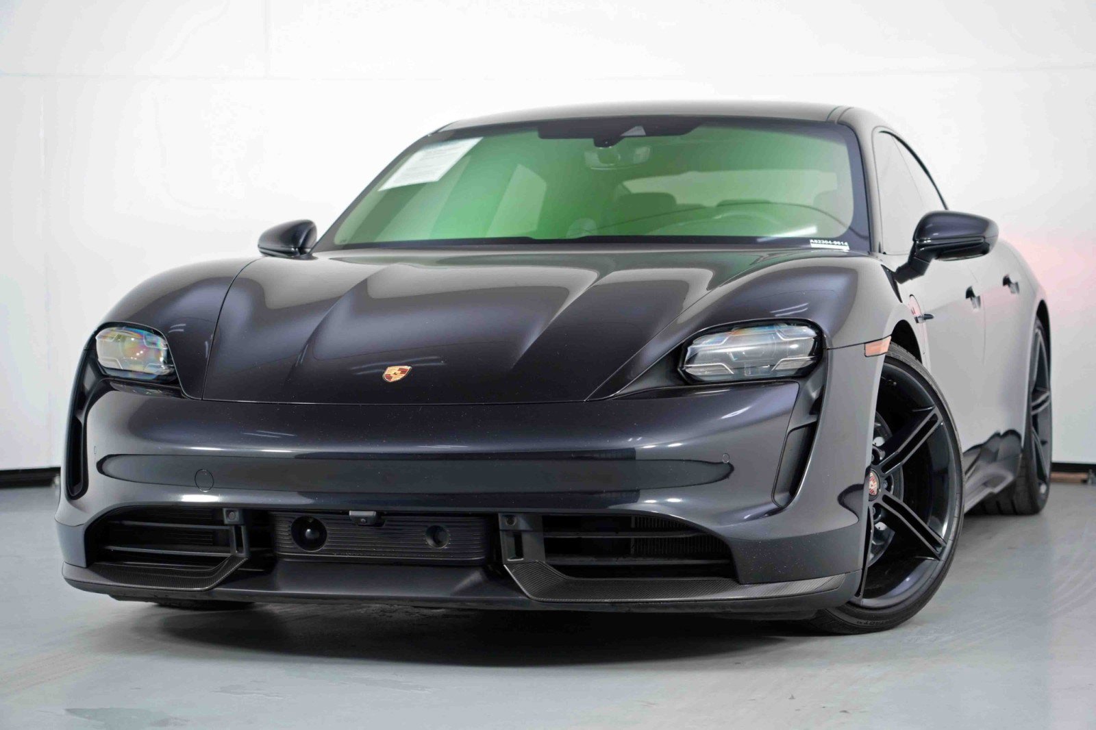 Used 2021 Porsche Taycan Turbo S image 3