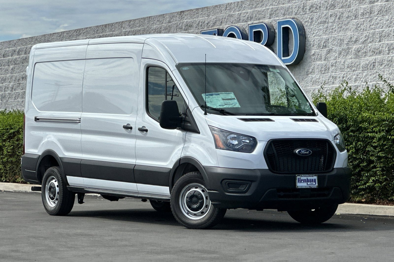 New 2025 Ford Transit 250 148 Medium Roof