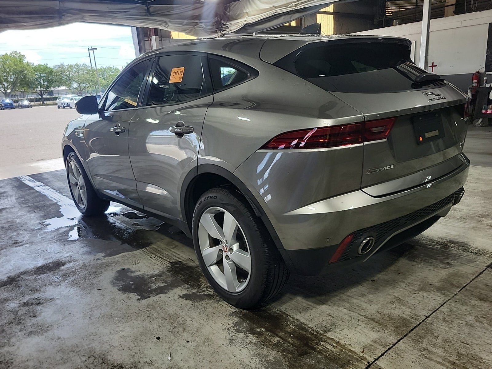 Used 2020 Jaguar E-PACE SE AWD/4WD image 10