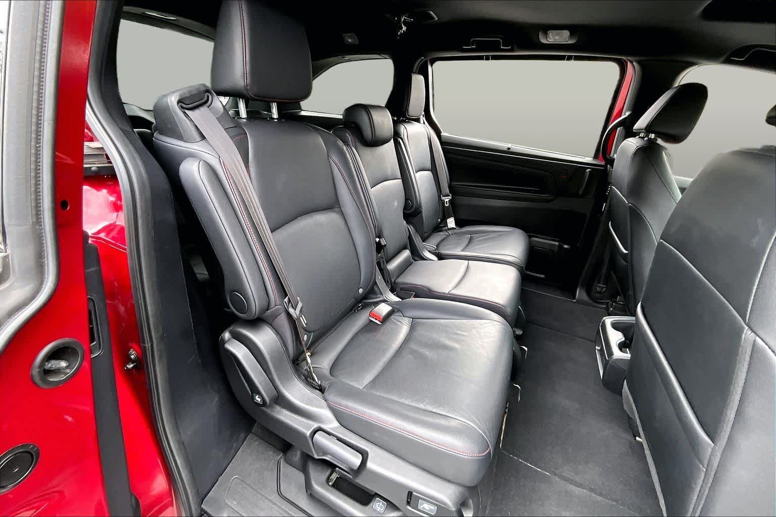Used 2025 Honda Odyssey Sport-L image 21