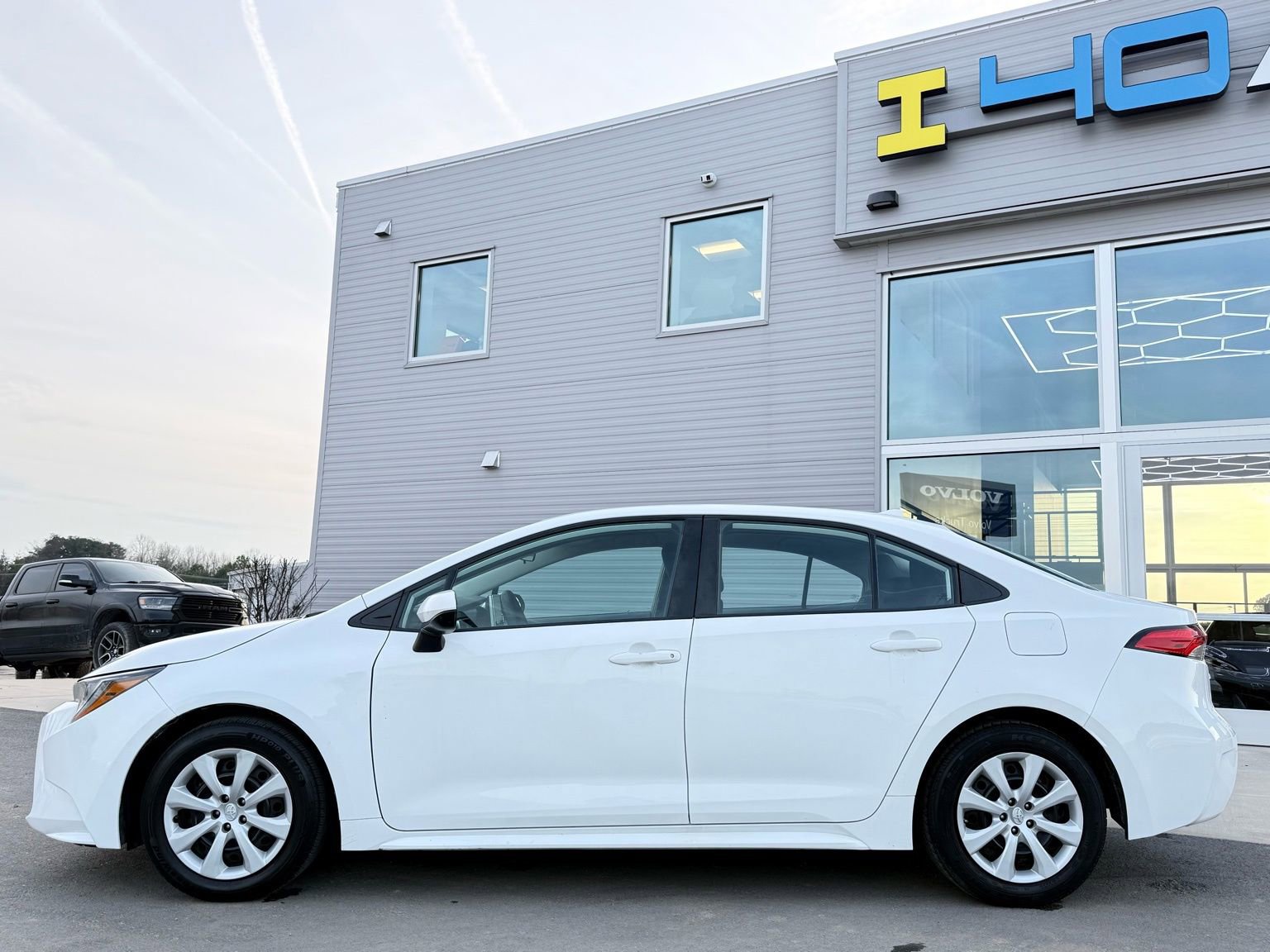 Used 2021 Toyota Corolla LE image 11