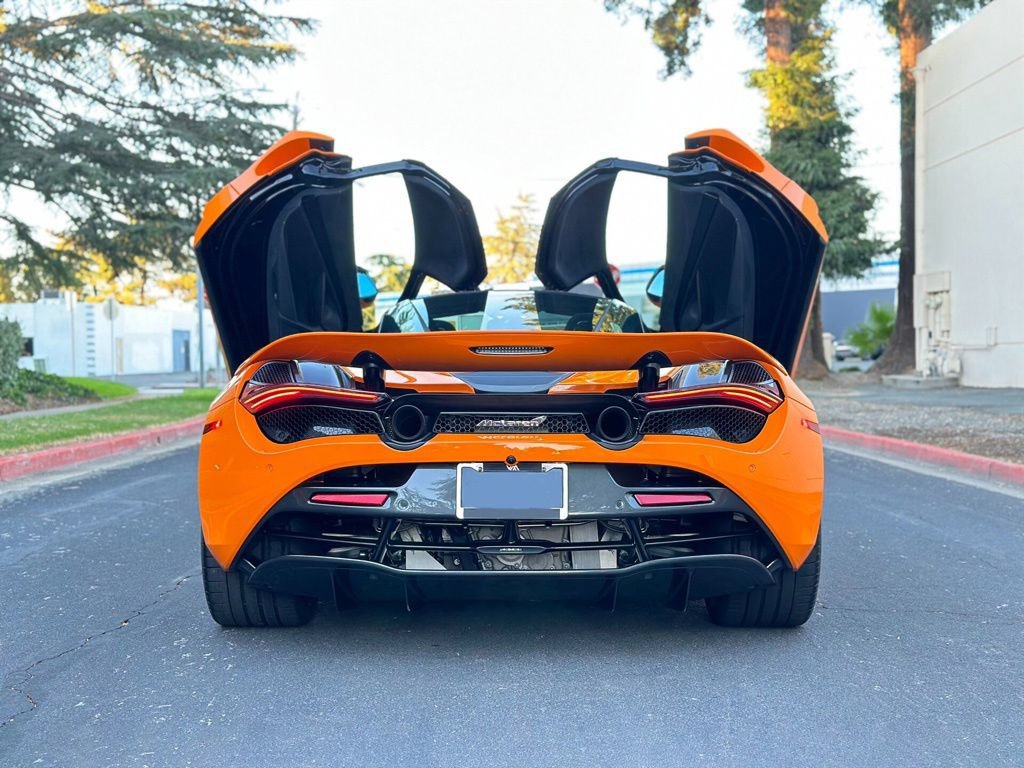 Used 2021 McLaren 720S Performance RWD image 9
