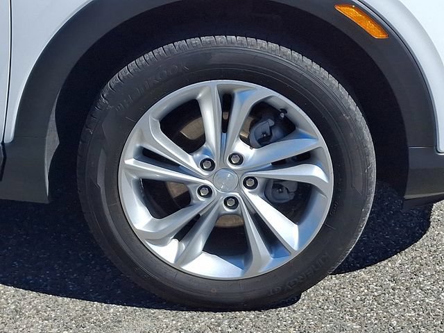 Used 2023 Buick Encore GX Preferred w/ Cold Weather Comfort Package AWD/4WD image 29