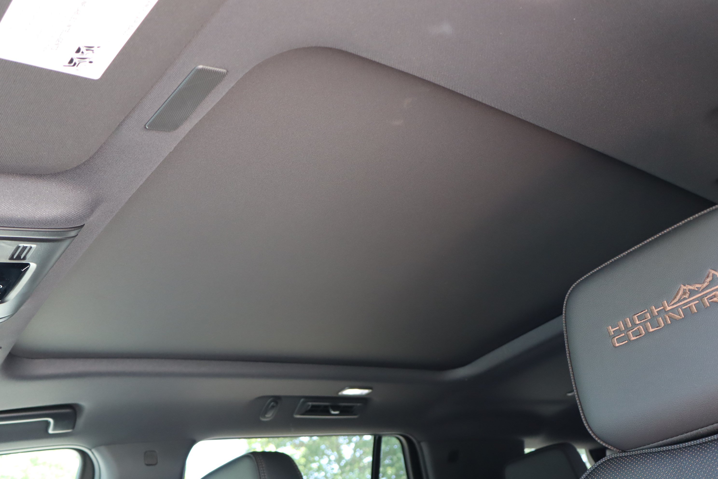 New 2026 Chevrolet Tahoe High Country AWD/4WD image 23