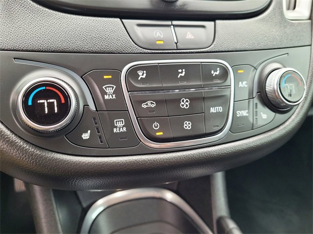 Used 2022 Chevrolet Malibu LT w/ Leather Package image 19