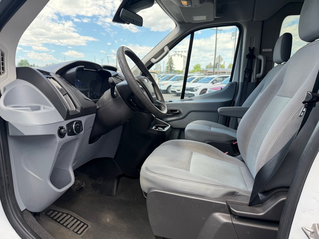 Used 2017 Ford Transit 150 XLT RWD image 13