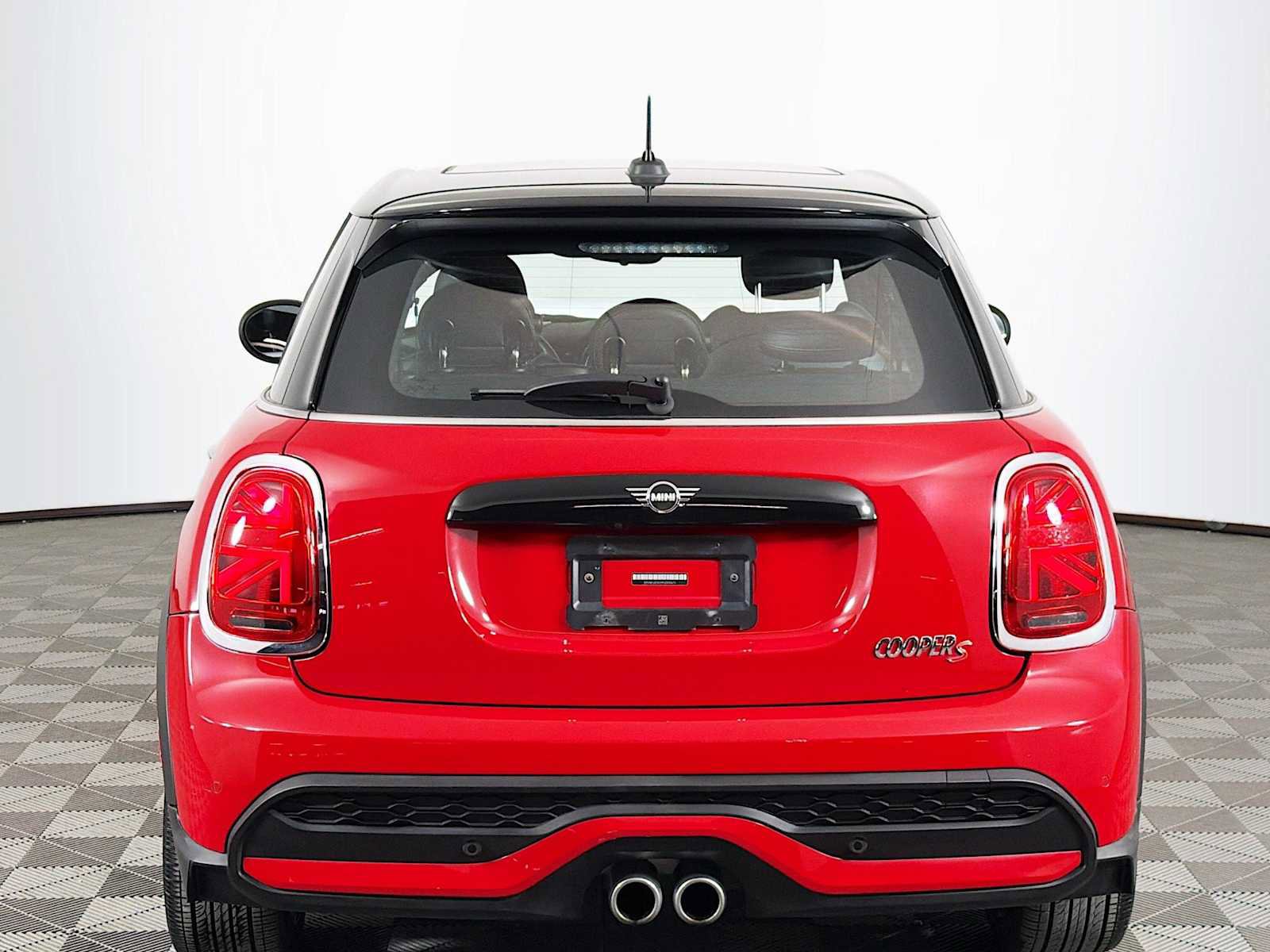 Used 2022 MINI Cooper S image 6