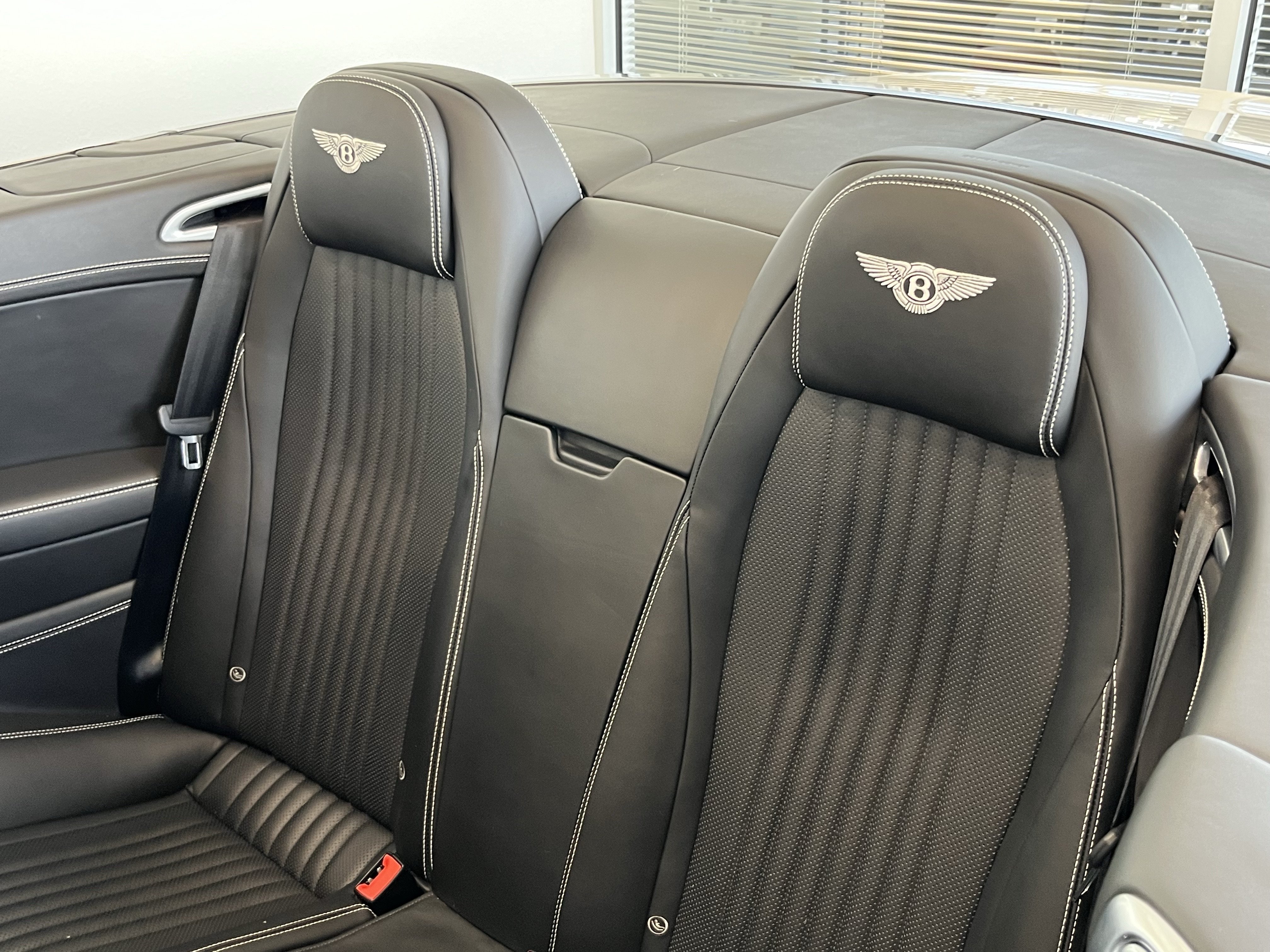 Used 2017 Bentley Continental GT AWD/4WD image 9