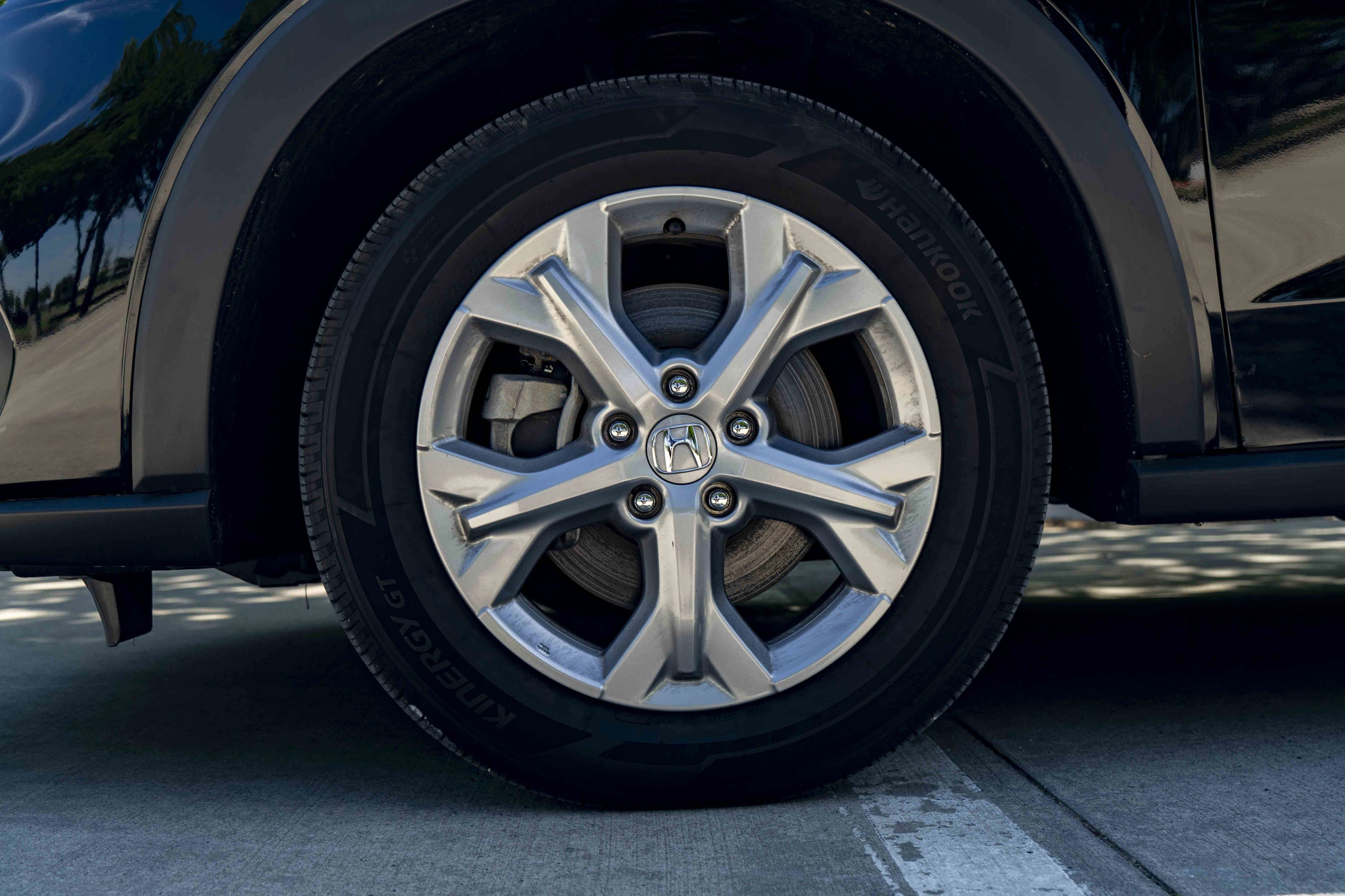 Used 2025 Honda HR-V LX image 14