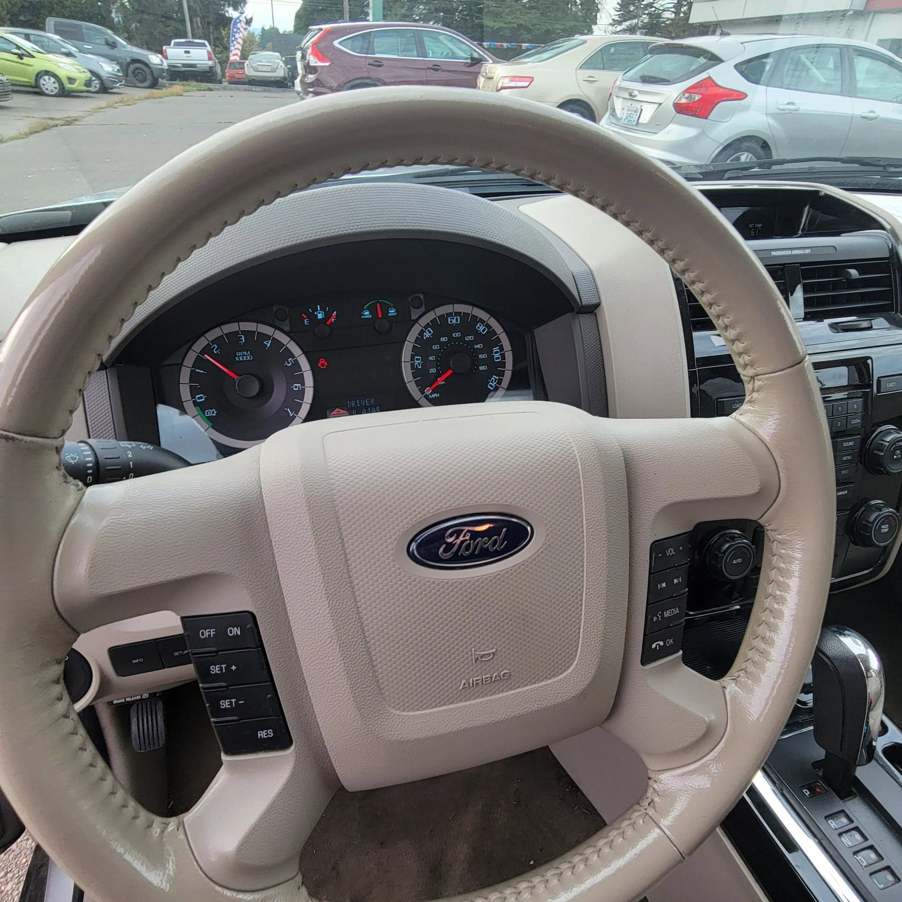 Used 2010 Ford Escape Limited image 8