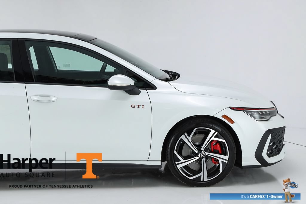 Used 2025 Volkswagen GTI SE FWD image 12