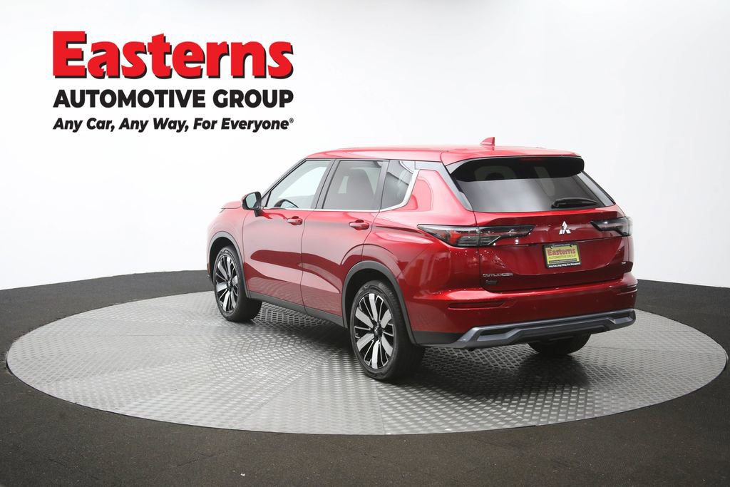 Used 2025 Mitsubishi Outlander SE FWD image 64