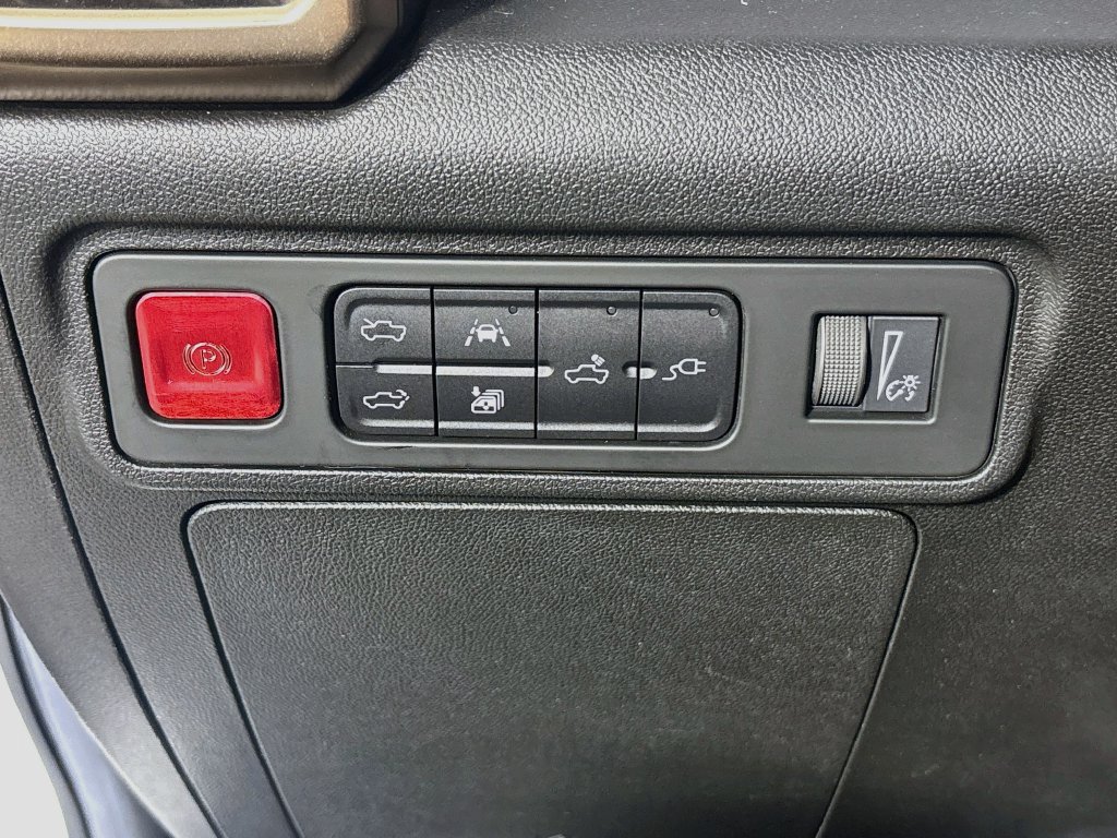 Certified 2022 GMC Hummer EV Edition 1 w/ LPO, Illumination Package AWD/4WD image 12