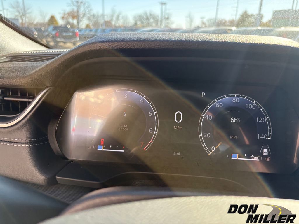 New 2025 Jeep Grand Cherokee Altitude image 15